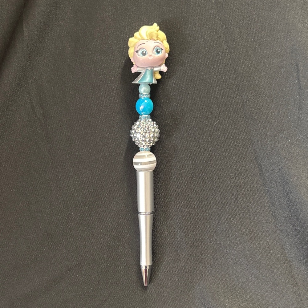 Handmade Disney Doorable Elsa Pen